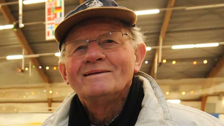 Symen Kalsbeek (91), medegrondlegger Nederlandse shorttrack, overleden   