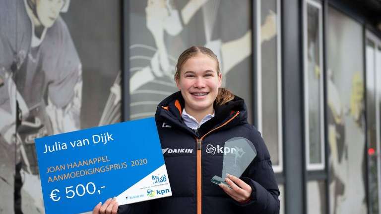 Talentprijs KNSB voor kunstrijdster Julia van Dijk