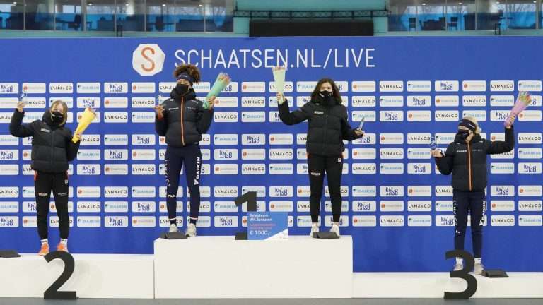 KNSB Talentenprijs voor gouden relay-dames WKJ