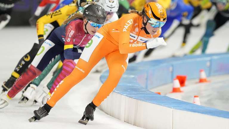 Marathonschaatsster uit topdivisie test positief op coronavirus