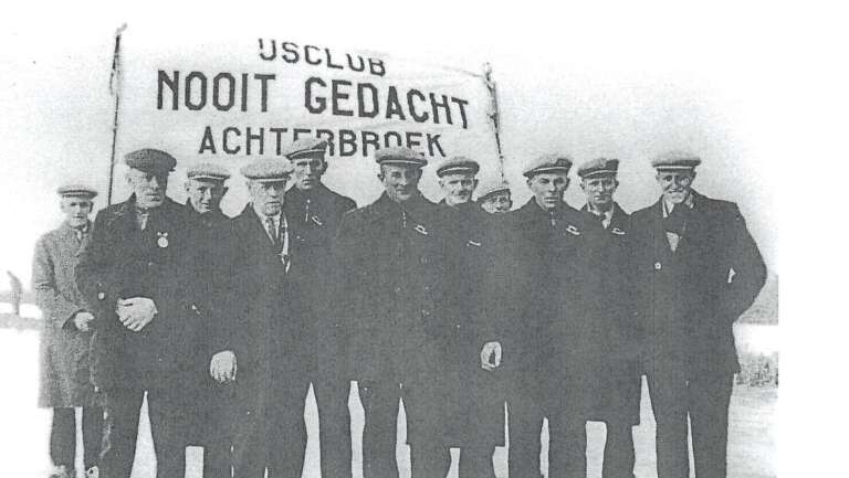 IJsclub Nooit Gedacht in Berkenwoude,  honderd jaar oud en nog springlevend