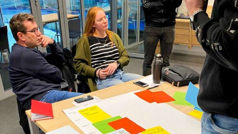 KNSB zoekt samenwerking met onderwijs voor opleidingen ST-3 en ST-4: 'Dit gaat het schaatsen meer, betere trainers opleveren'