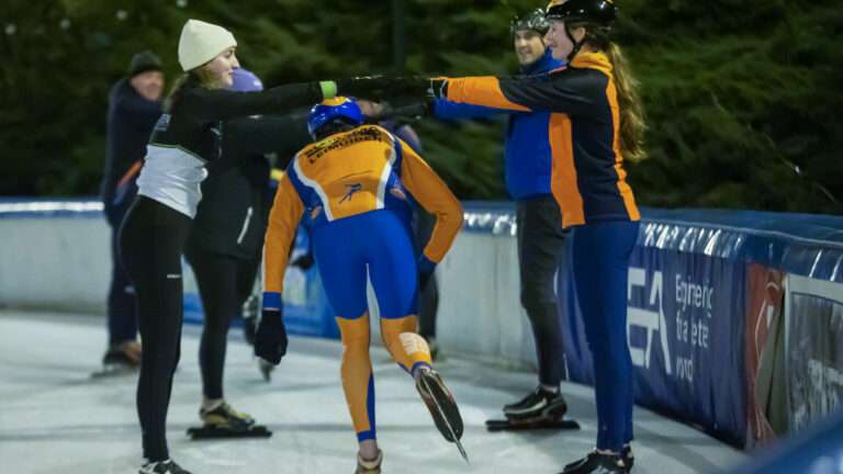 Vacature: Docent met kennis van het langebaanschaatsen