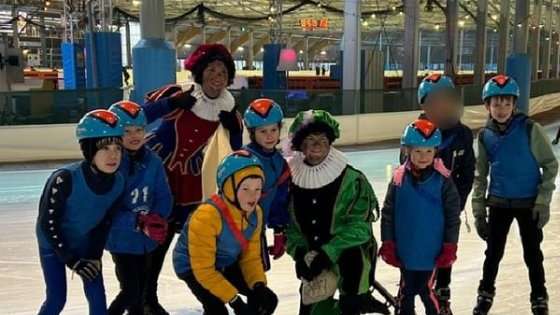 Sinterklaas en Pieten op het ijs!