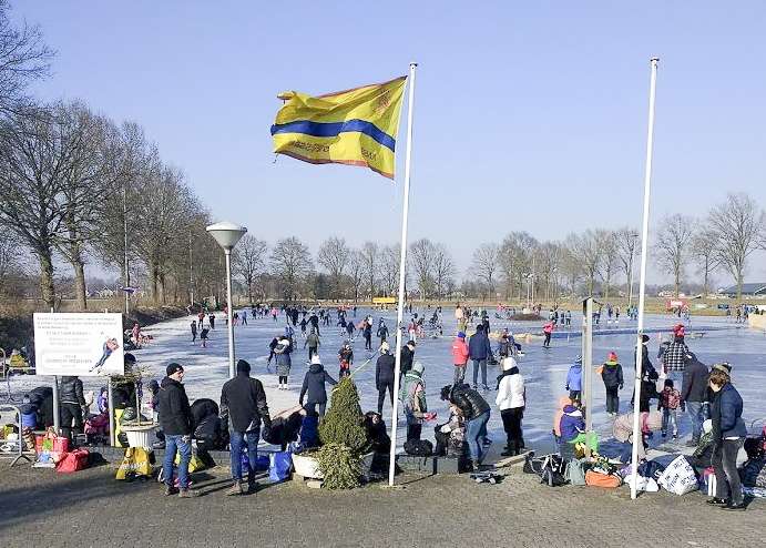 IJsclub Eendracht Vriezenveen 125 jaar