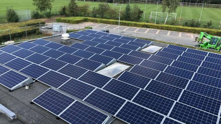 EIJV_zonnepanelen_dak