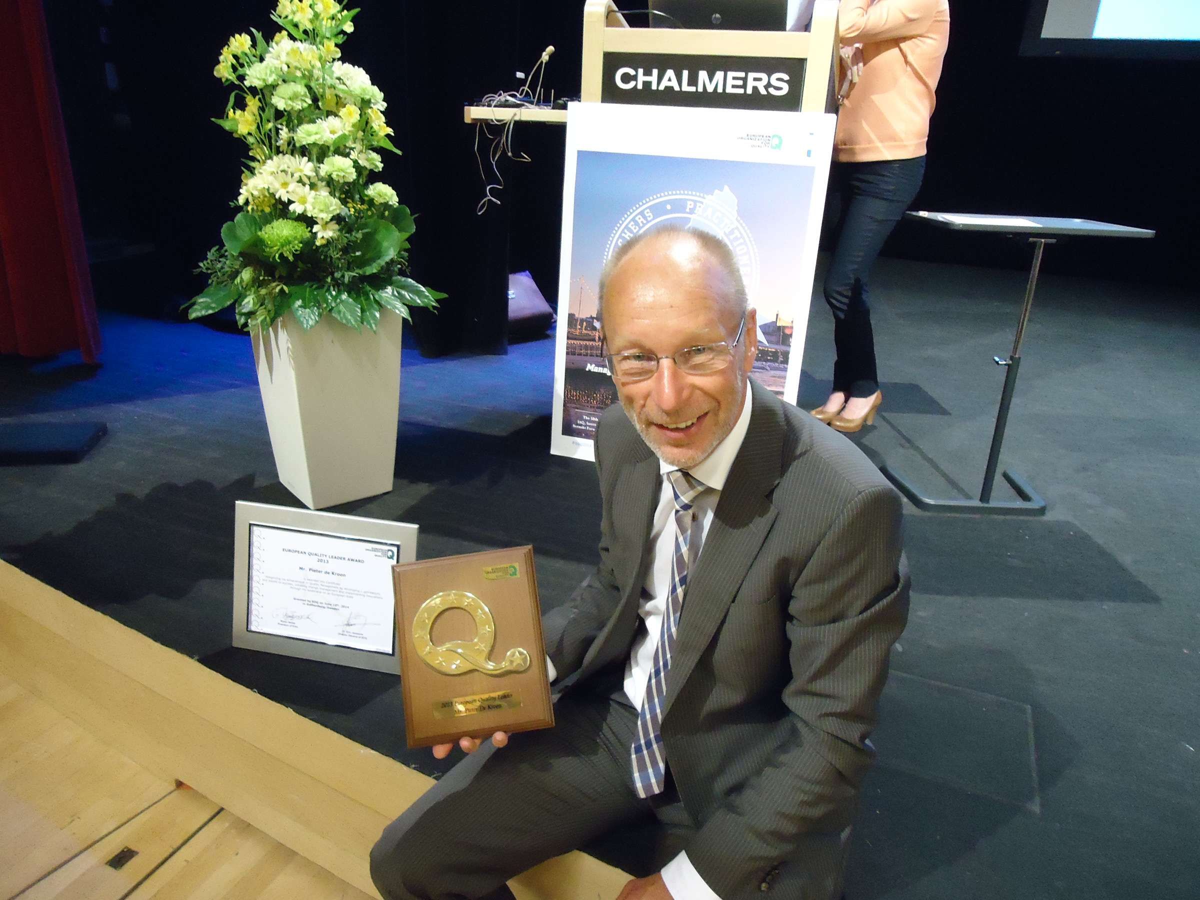 Pieter de Kroon ontvangt EQL