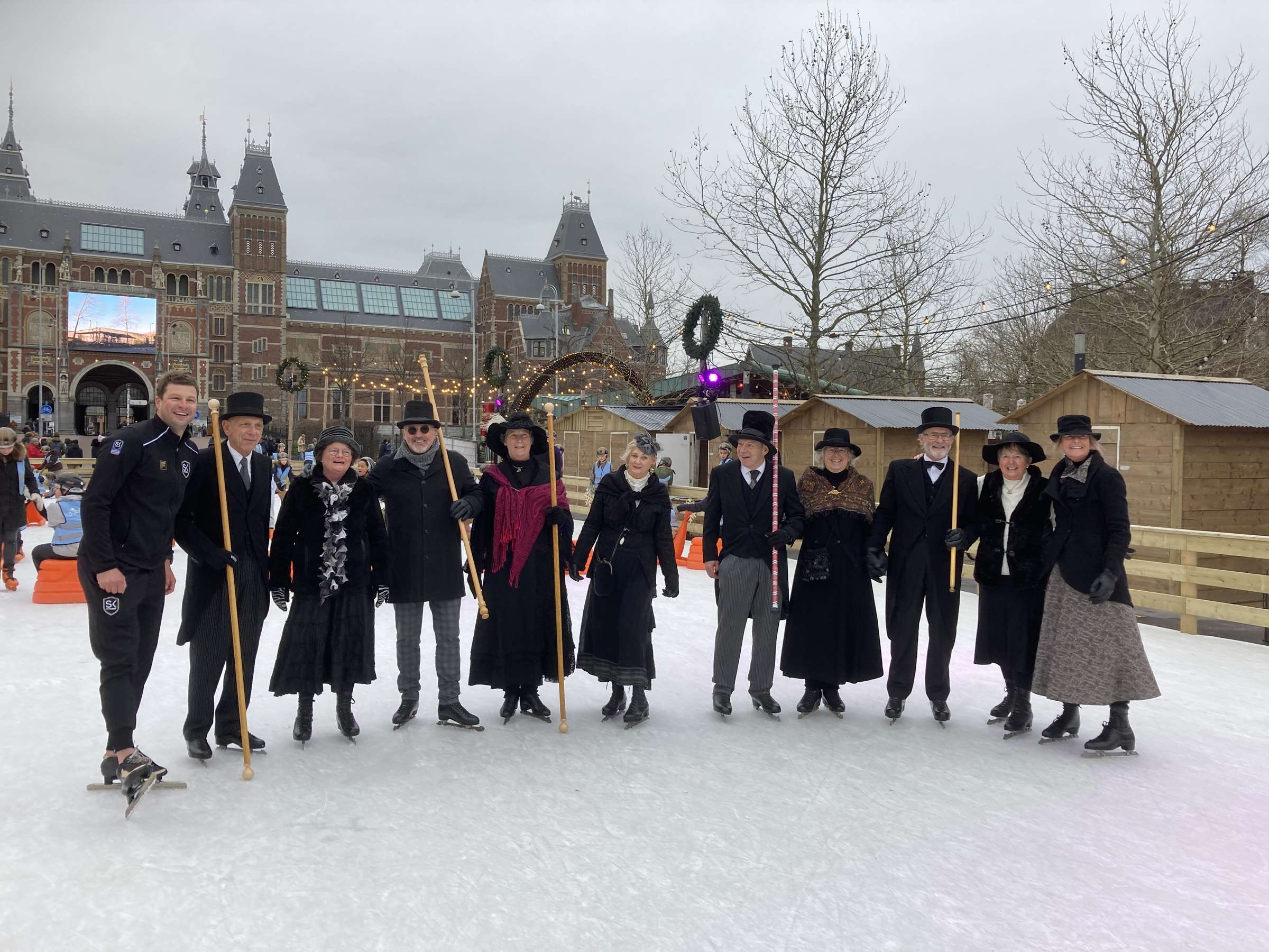 Schoonrijders met Sven Kramer op Museumplein