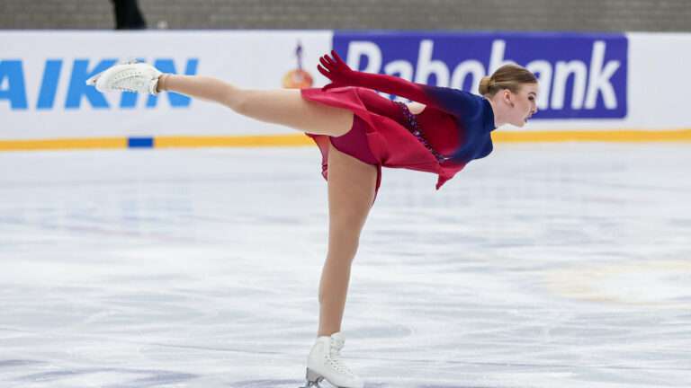Lindsay van Zundert Nederlands kampioen kunstrijden